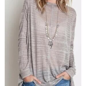 Umgee NWT Gray Knit Sheer Blouse‎ Medium